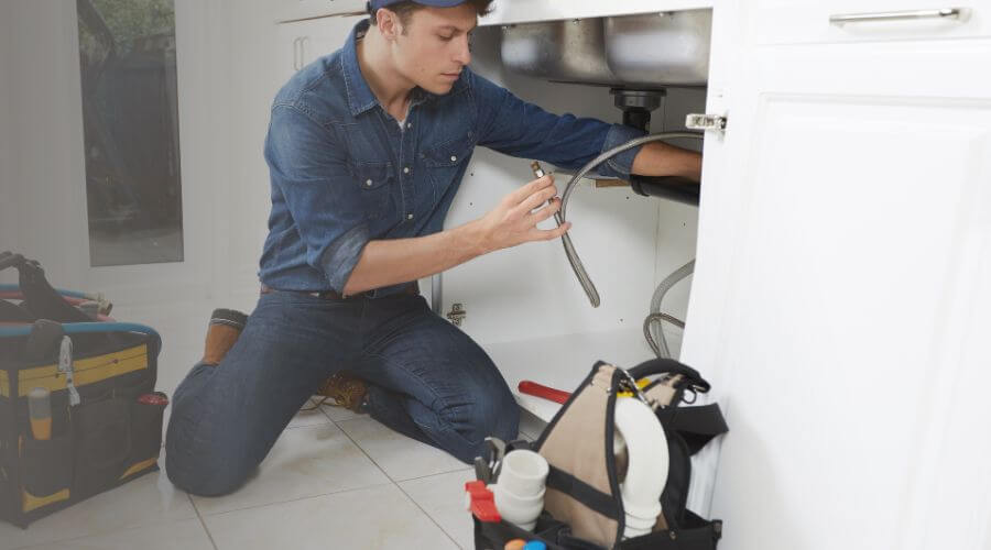 Expert burst pipe repair services in Anahola, HI